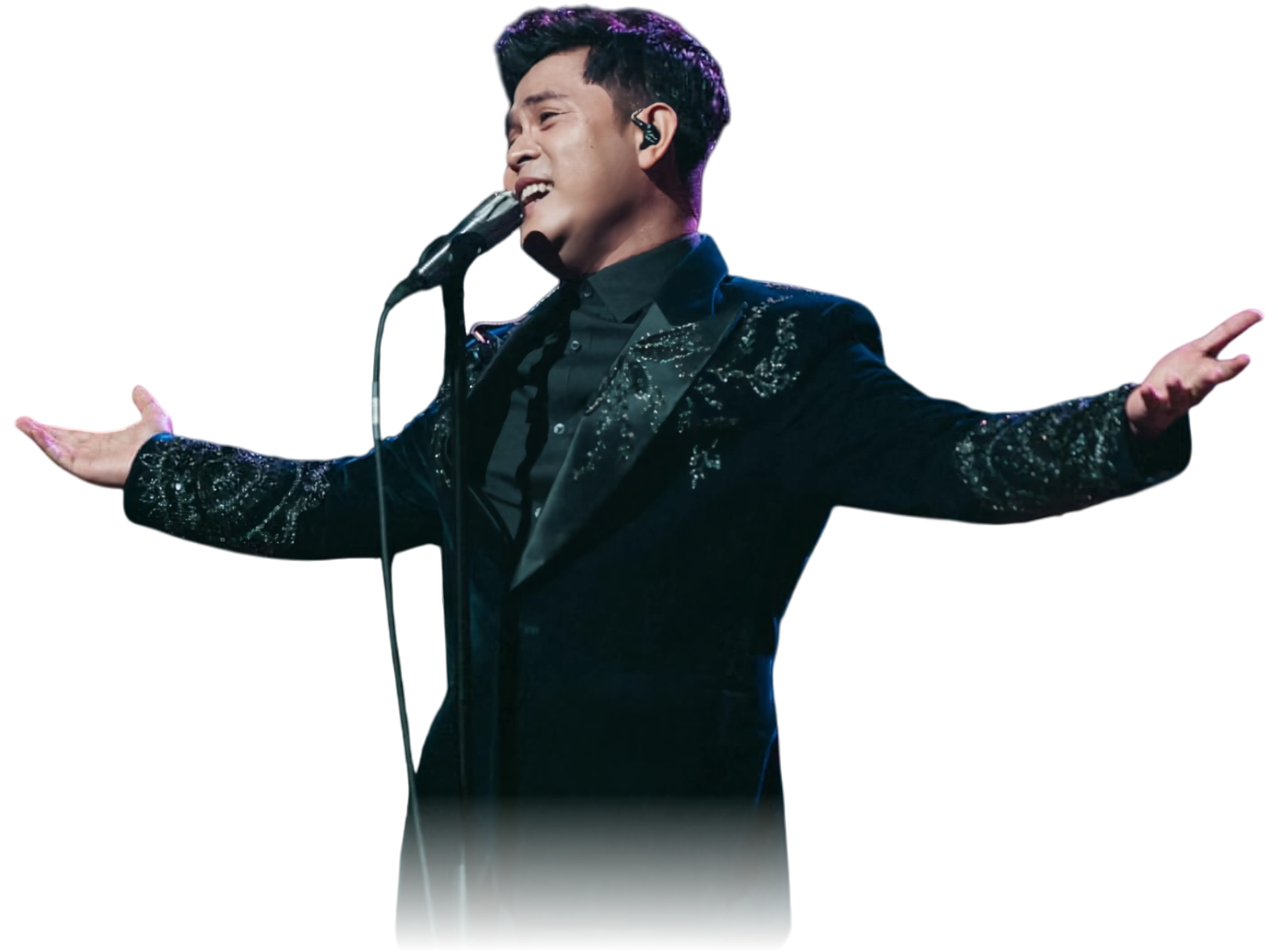 Cakra Khan live on stage